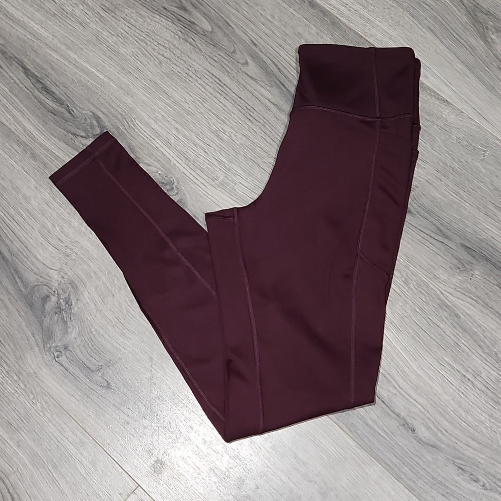 EUC Victoria Secret Maroon Pocket Leggings
